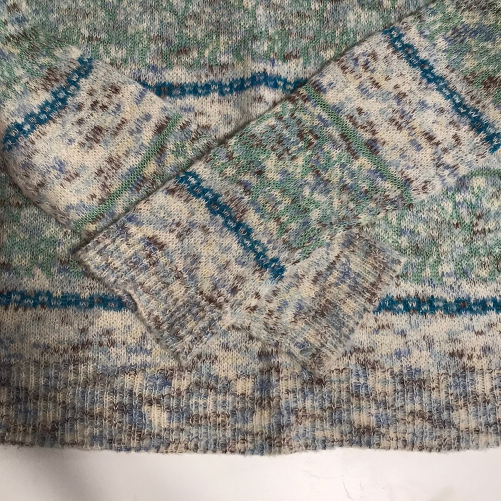 Patterned Sweater - Picture 2 of 4